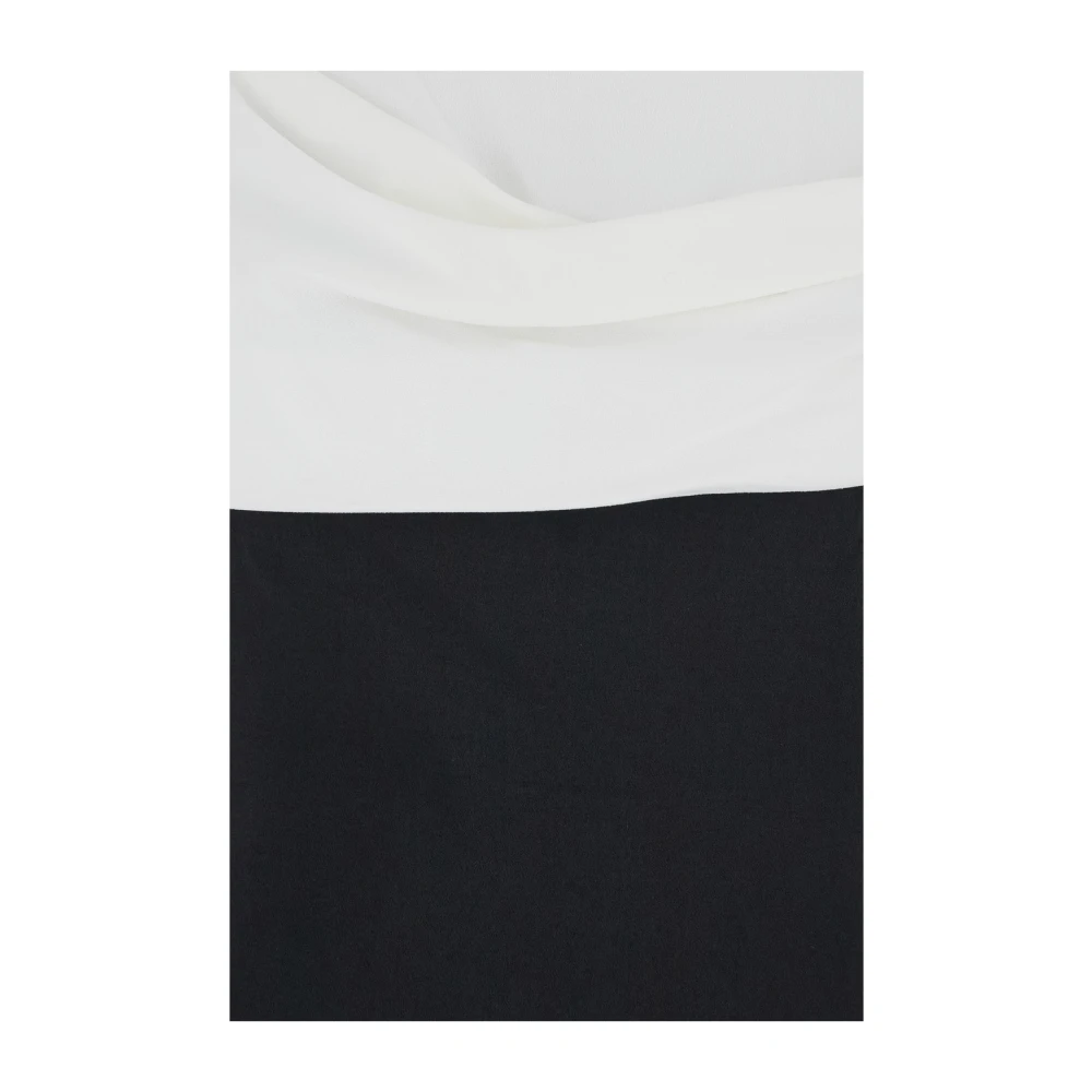 Solace London Zwarte Off-Shoulder Lange Jurk met Gedrapeerd Detail Black Dames