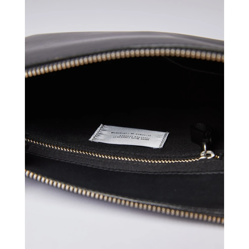 Sandqvist Elegante Minimalistische Leren Schoudertas Black Dames