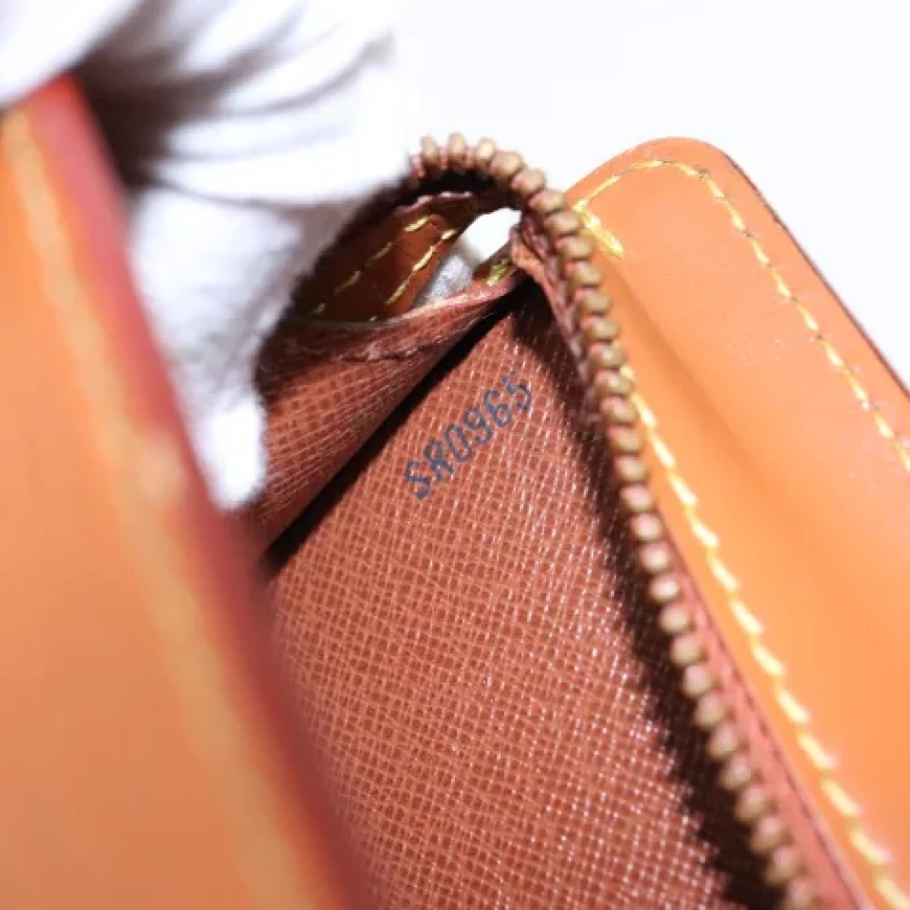 Louis Vuitton Vintage Pre-owned Leather clutches Brown Dames