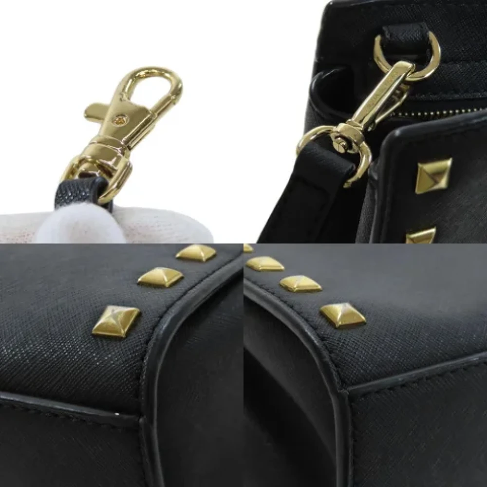 Michael Kors Pre-owned Fabric shoulder-bags Black Dames