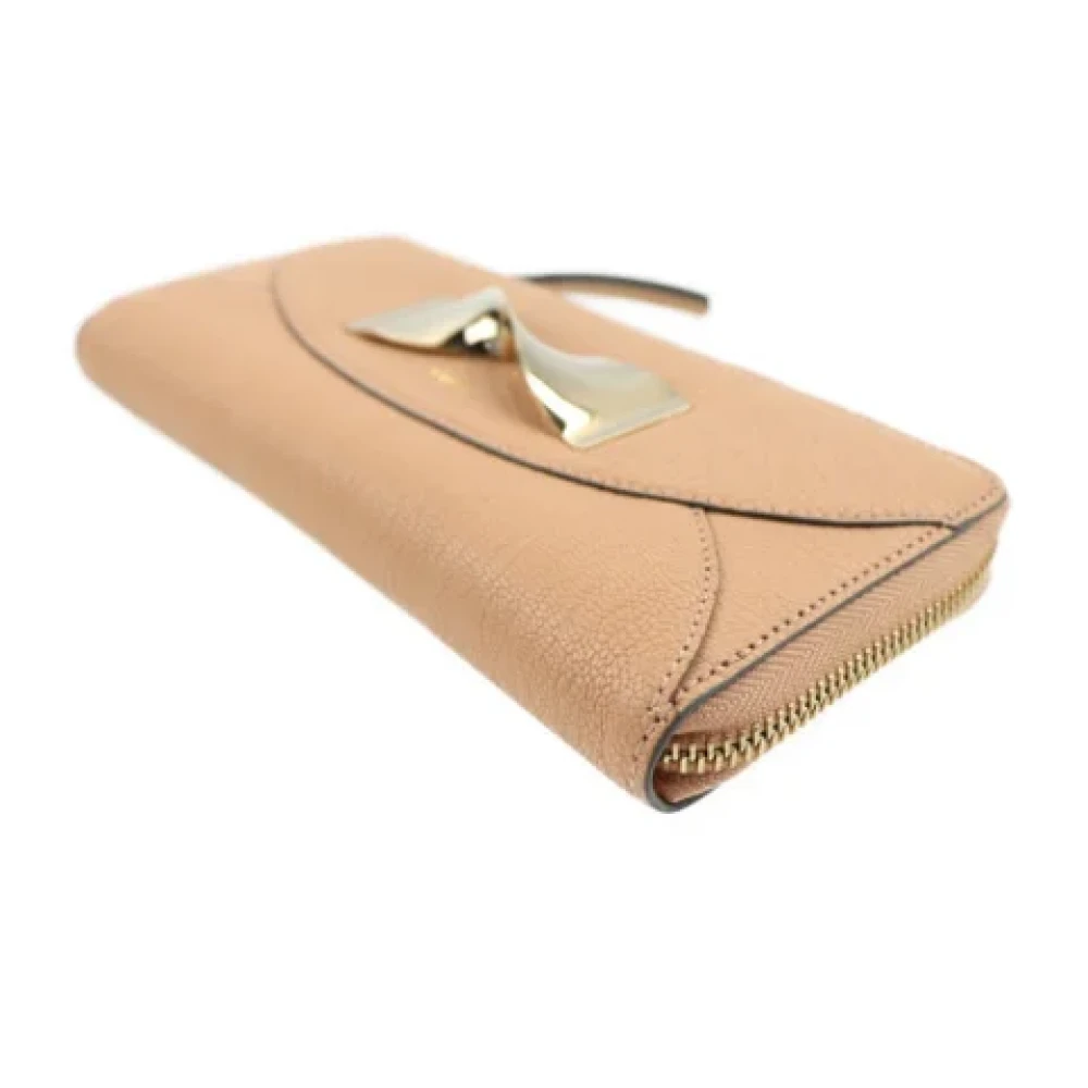 Chloé Pre-owned Leather wallets Beige Dames