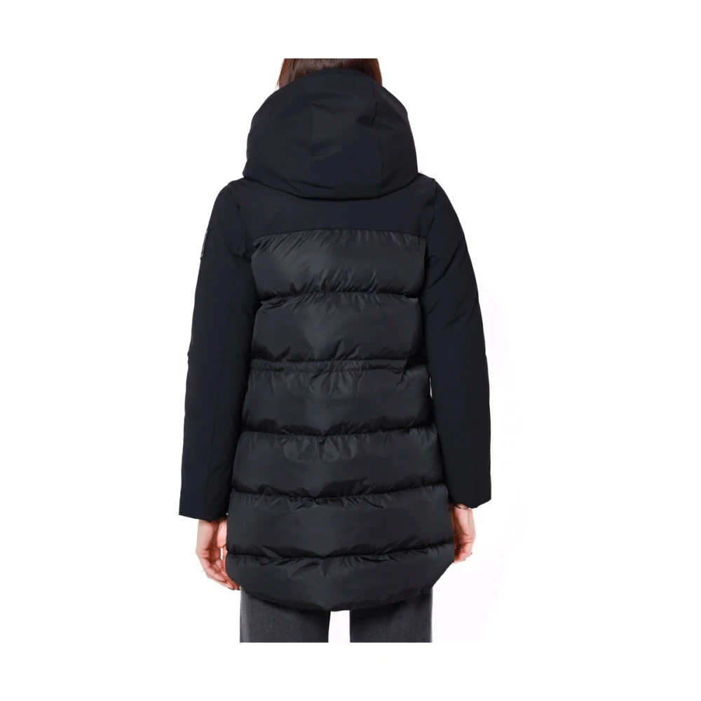 BomBoogie Zwarte Winterjas met Omslag Kraag Black Dames