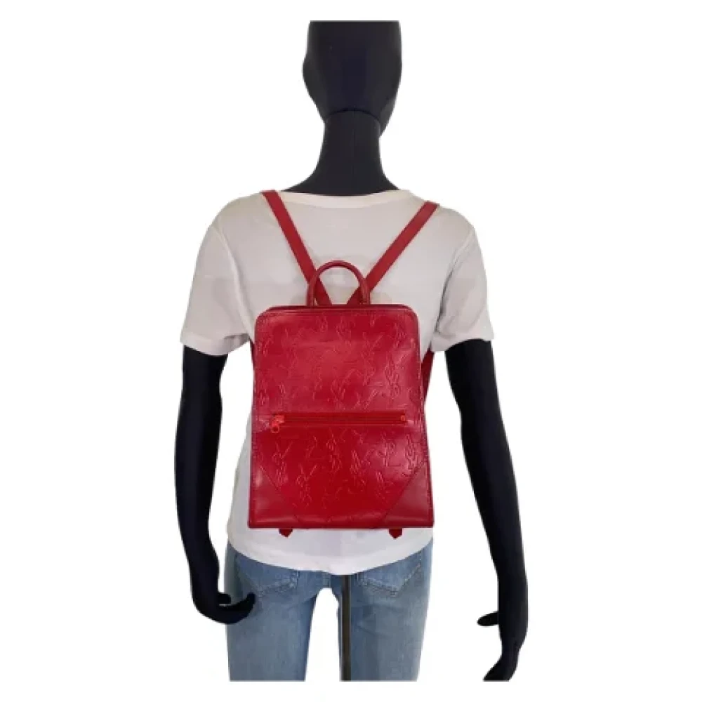 Yves Saint Laurent Vintage Pre-owned Leather backpacks Red Dames