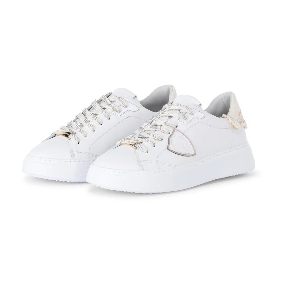 Philippe Model Minimalistische leren sneaker met witte hielkap Dames Schoenen