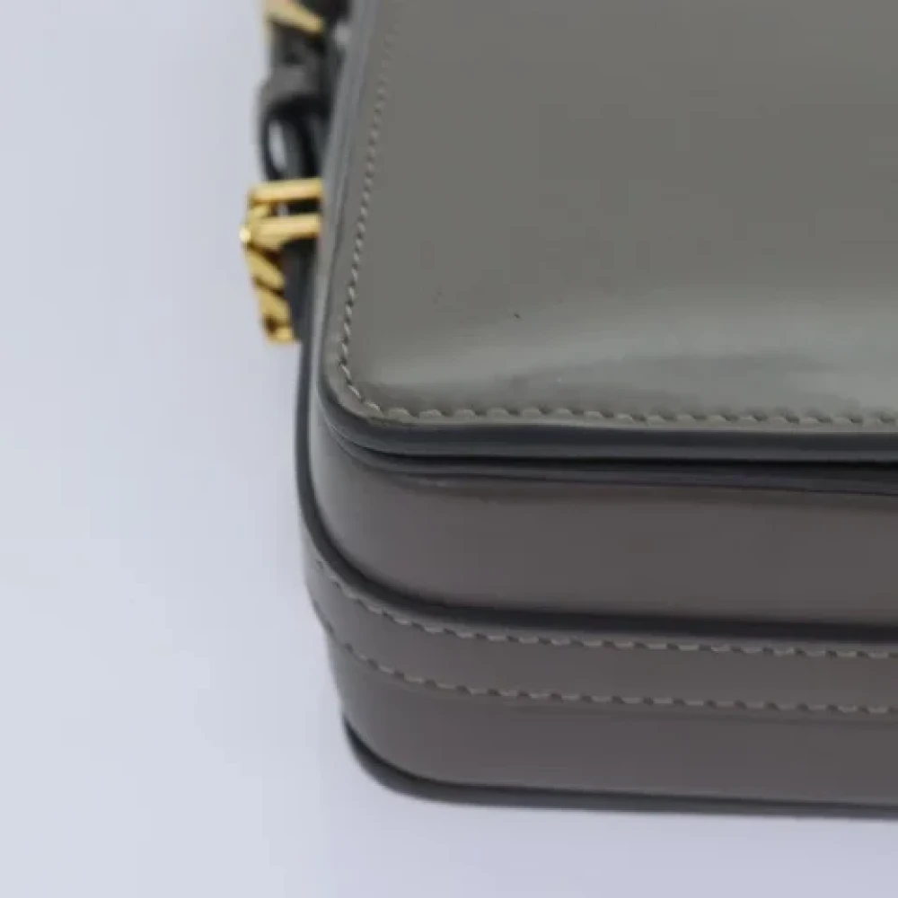 Burberry Vintage Pre-owned Leather shoulder-bags Gray Dames