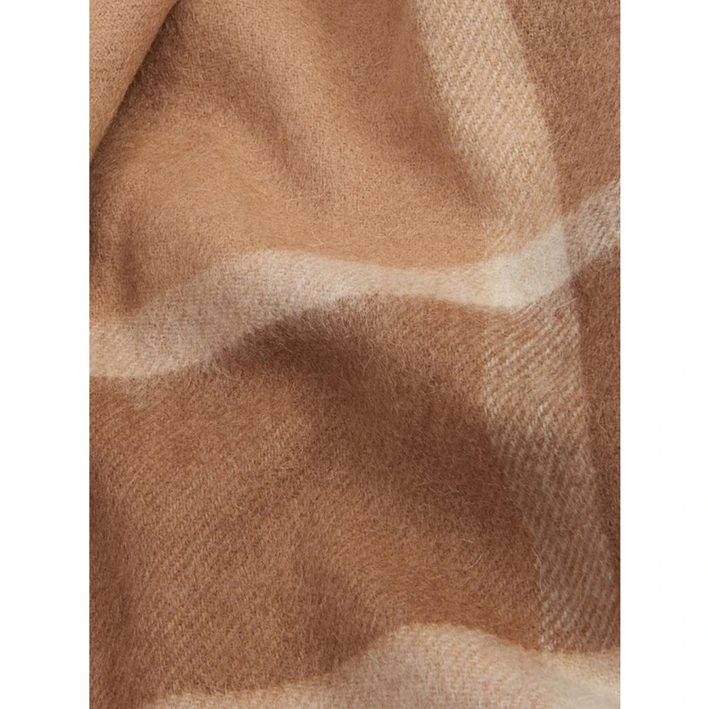 Barbour Tartan Sjaal voor Stijlvolle Outfits Brown Dames