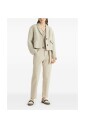 pantalon-beige-a-cinq-poches-classiques