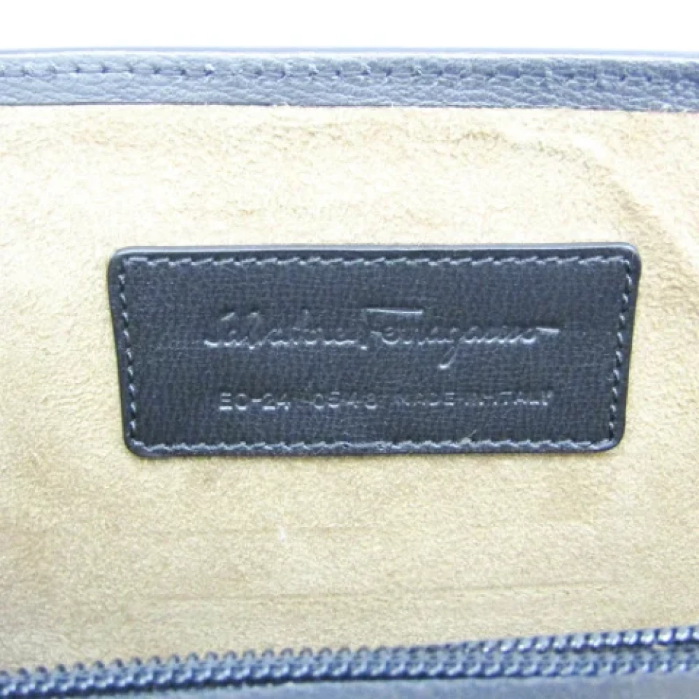 Salvatore Ferragamo Pre-owned Leather clutches Black Heren
