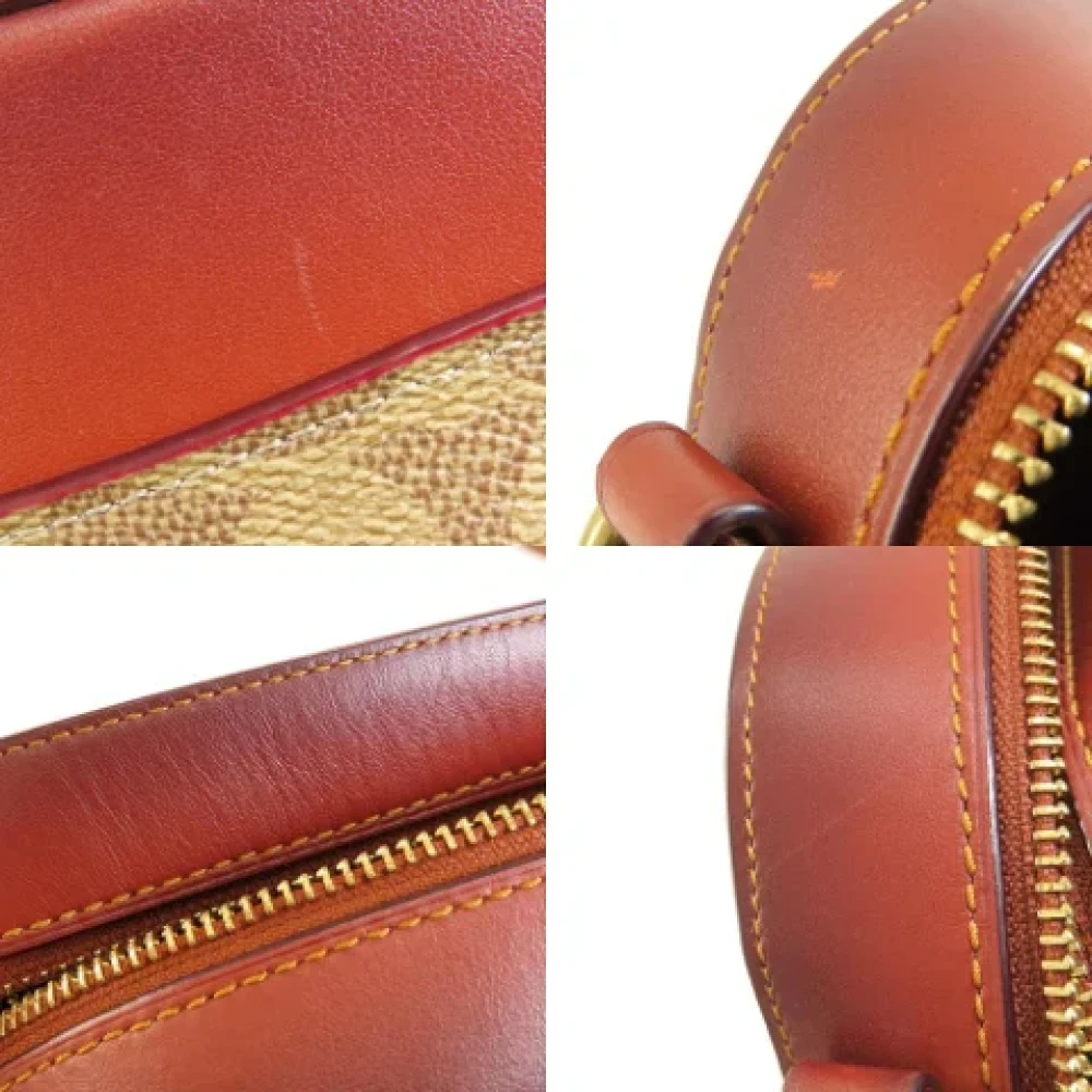 Coach Pre-owned Plastic shoulder-bags Brown Dames