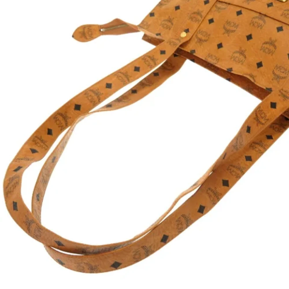 MCM Pre-owned Canvas shoulder-bags Brown Dames