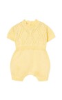 combinaison-jaune-en-tricot