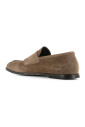 mocassin-homme-en-daim-beige-avec-boucles-argentees