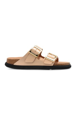beige-sandals