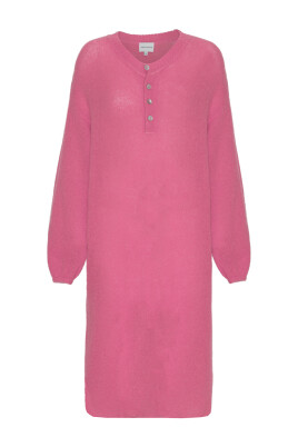 mjuk-rosa-mohair-blandningsklanning