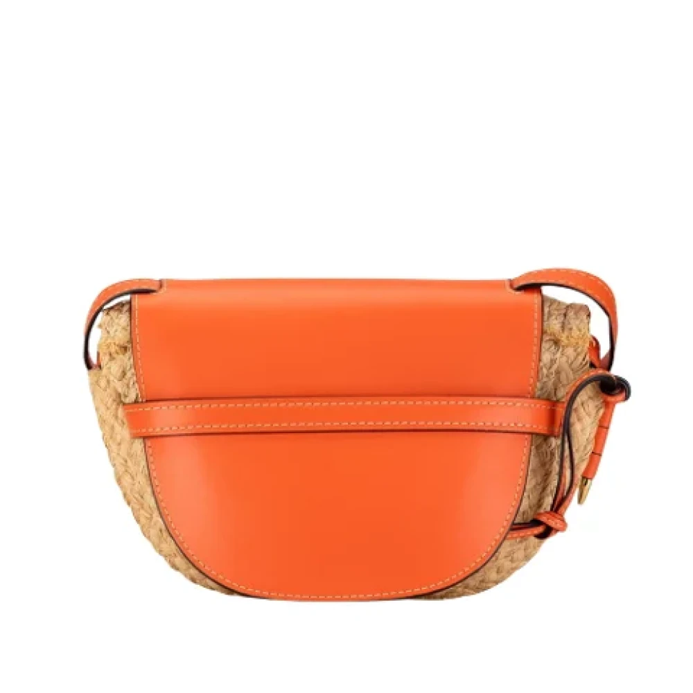 Loewe Pre-owned Leather shoulder-bags Orange Dames