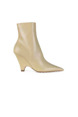 Punta Boots