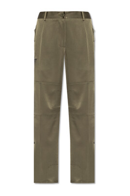 pantalon-avec-de-nombreuses-poches