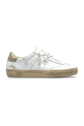 white-sneakers-for-women
