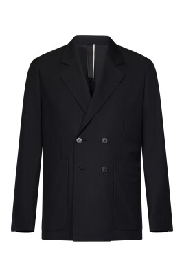 black-double-breasted-blazer-outerwear