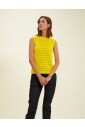 debardeur-jaune-en-crochet