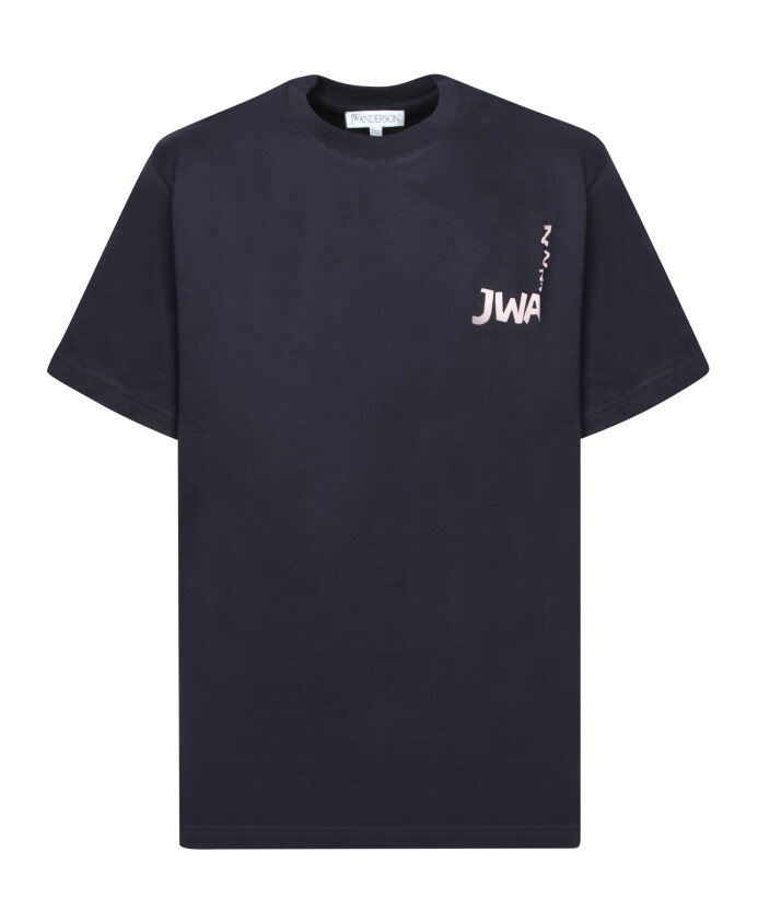 bold-cotton-t-shirt-with-unique-back