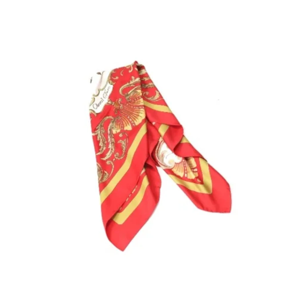 Hermès Vintage Pre-owned Silk scarves Red Dames