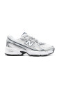 witte-mesh-sneakers-met-reflecterende-details
