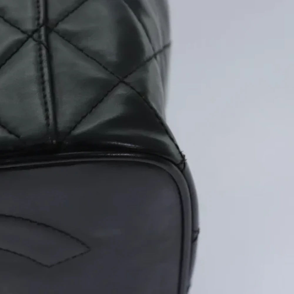 Chanel Vintage Pre-owned Leather pouches Black Dames
