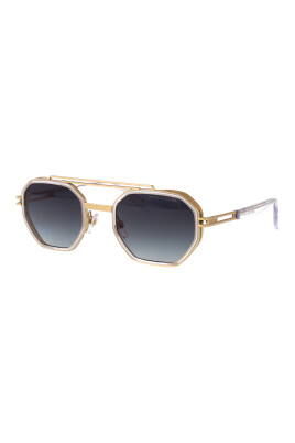 lunettes-de-soleil-elegantes-pour-une-journee-ensoleillee