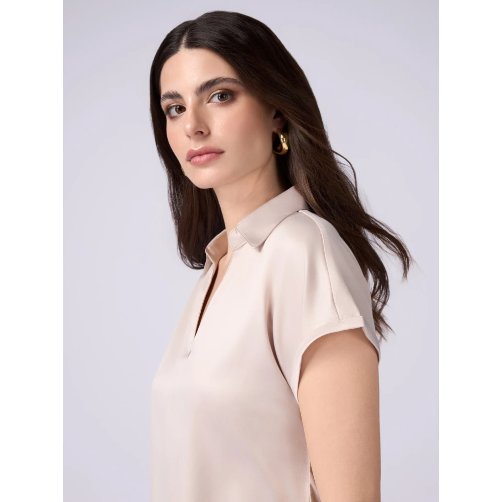 Oltre Twee-materialen T-shirt met V-hals Beige Dames