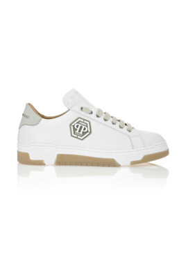 stylish-sneakers