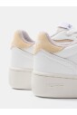sneaker-en-cuir-avec-detail-en-tissu
