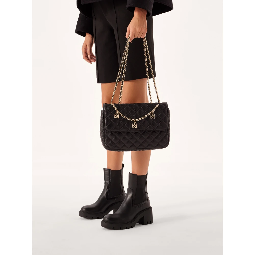 Kazar Gewatteerde handtas versierd met hangerketting Black Dames