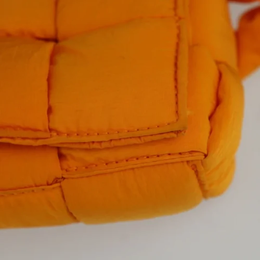 Bottega Veneta Vintage Pre-owned Nylon crossbody-bags Orange Dames