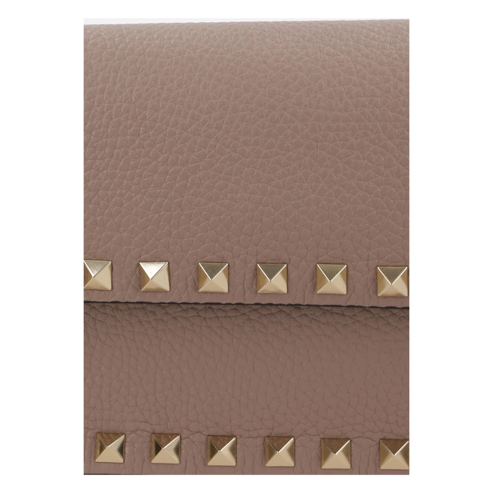 Valentino Garavani Gestudeerde Leren Ketting Portemonnee Tas Beige Dames