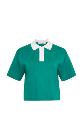 polo-vert-avec-patte-de-boutonnage