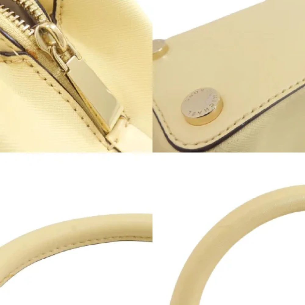 Michael Kors Pre-owned Plastic handbags Beige Dames