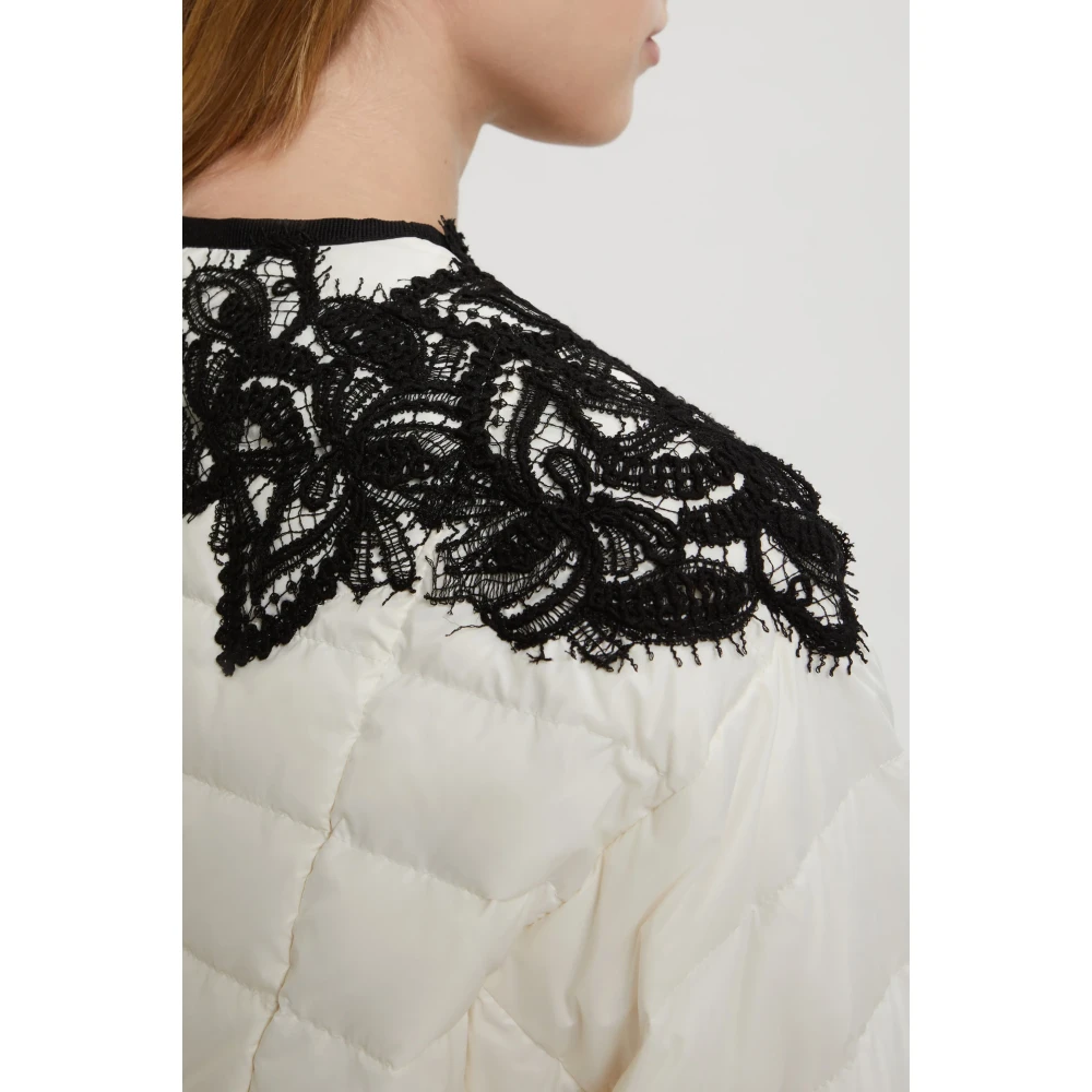 Ermanno Scervino Gewatteerde nylonjas met veren vulling White Dames