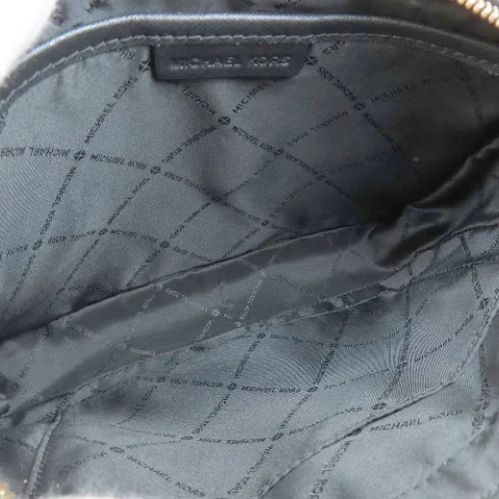 Michael Kors Pre-owned Plastic shoulder-bags Black Dames
