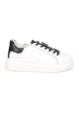 white-leather-sneakers-with-butterfly-detail