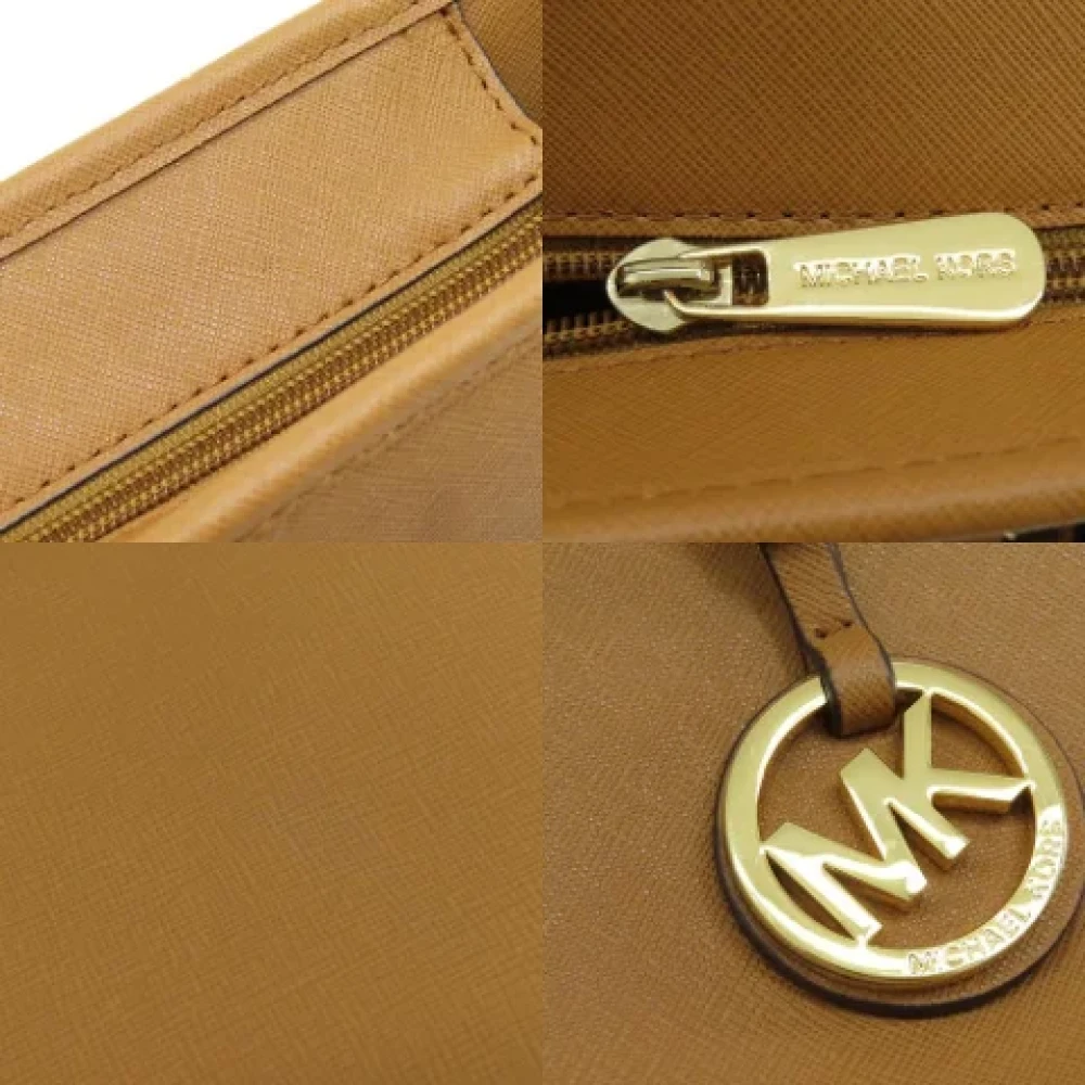 Michael Kors Pre-owned Plastic shoulder-bags Brown Dames