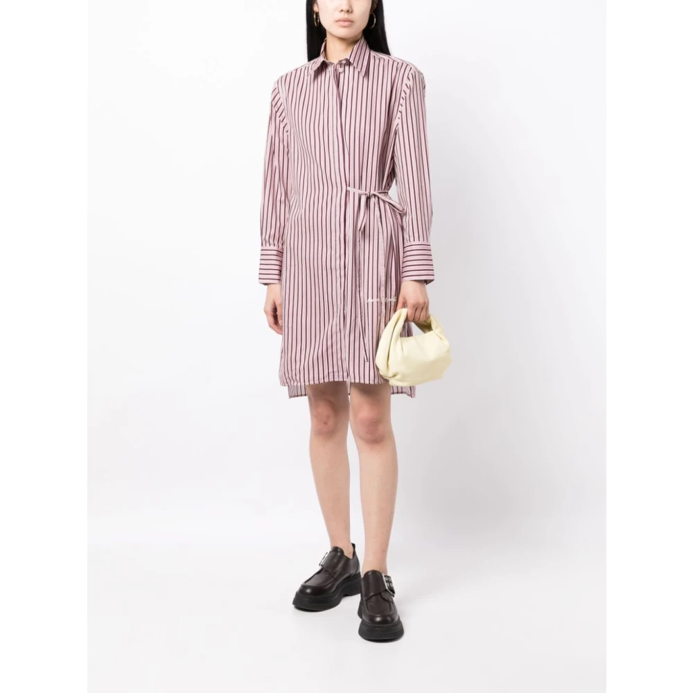 Maison Kitsuné Stijlvol Knielengte Overhemdjurk Beige Dames
