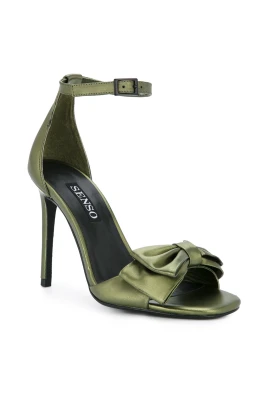 Ursa Sandal med Klack
