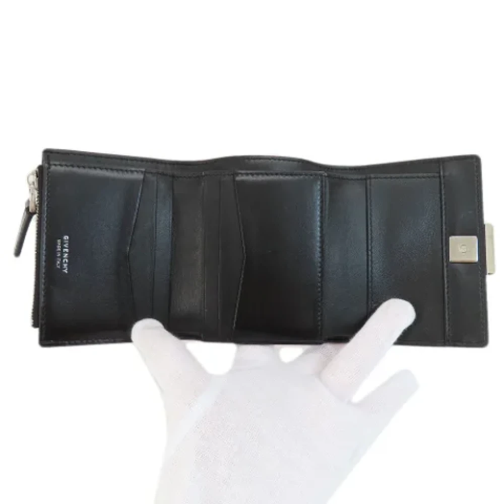 Givenchy Pre-owned Leather wallets Black Dames