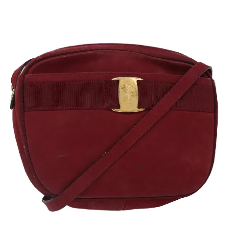Salvatore Ferragamo Pre-owned Suede shoulder-bags Red Dames