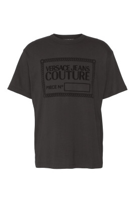 black-t-shirts