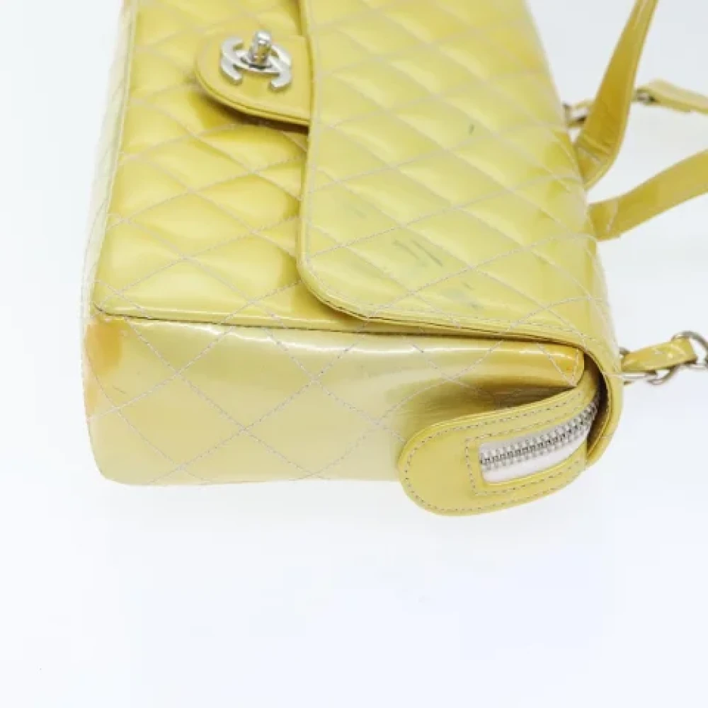 Chanel Vintage Pre-owned Leather backpacks Yellow Dames