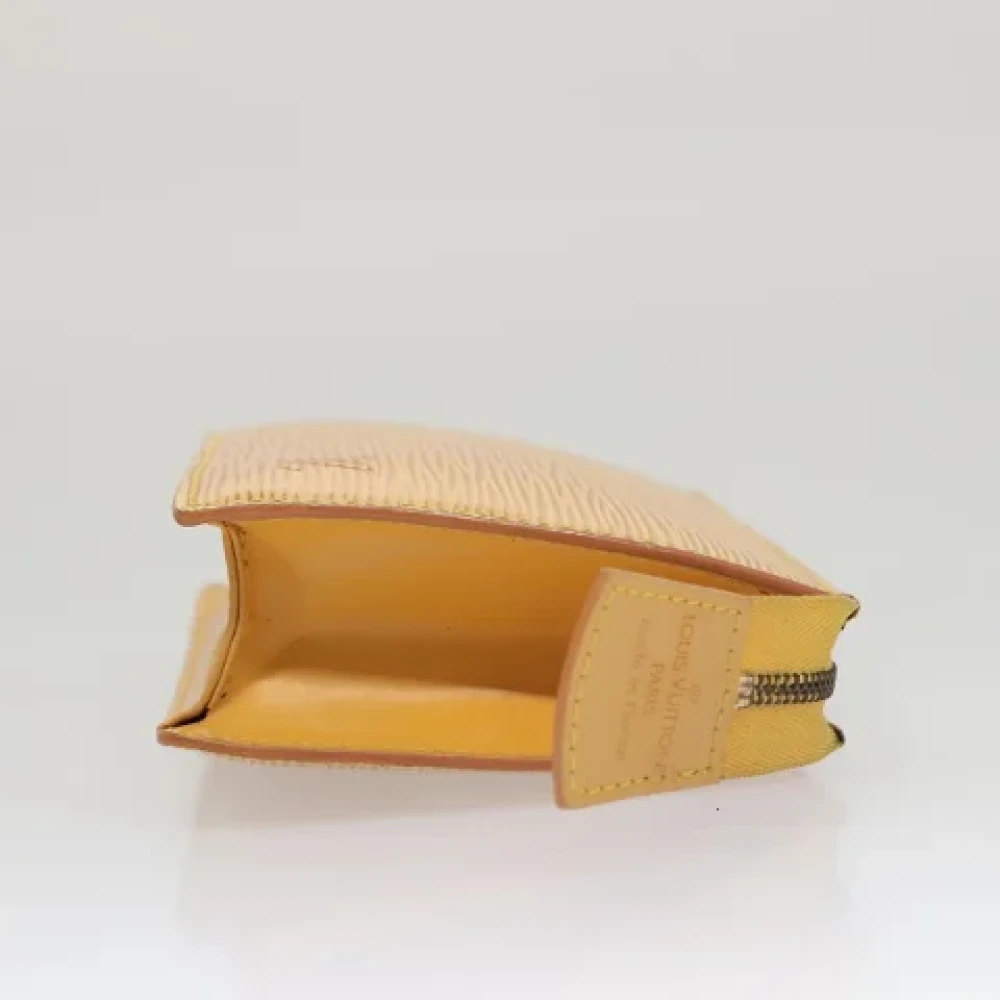 Louis Vuitton Vintage Pre-owned Leather pouches Yellow Dames
