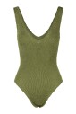maillot-de-bain-une-piece-col-v-froisse