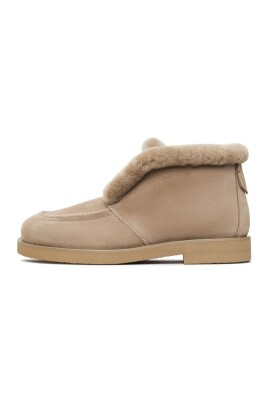 mysiga-mocka-palsfodrade-stovlar-gerda-beige
